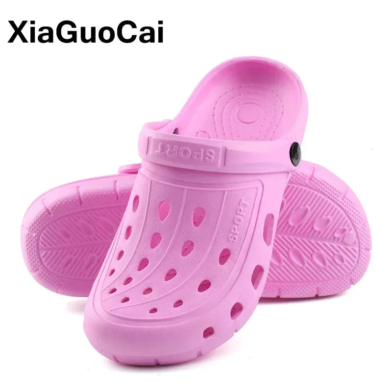 2021 Summer Women Clogs Breathable Casual Home Slippers Female Garden Shoes Cheap Beach Sandals Mules Antiskid Bathroom Slipper
