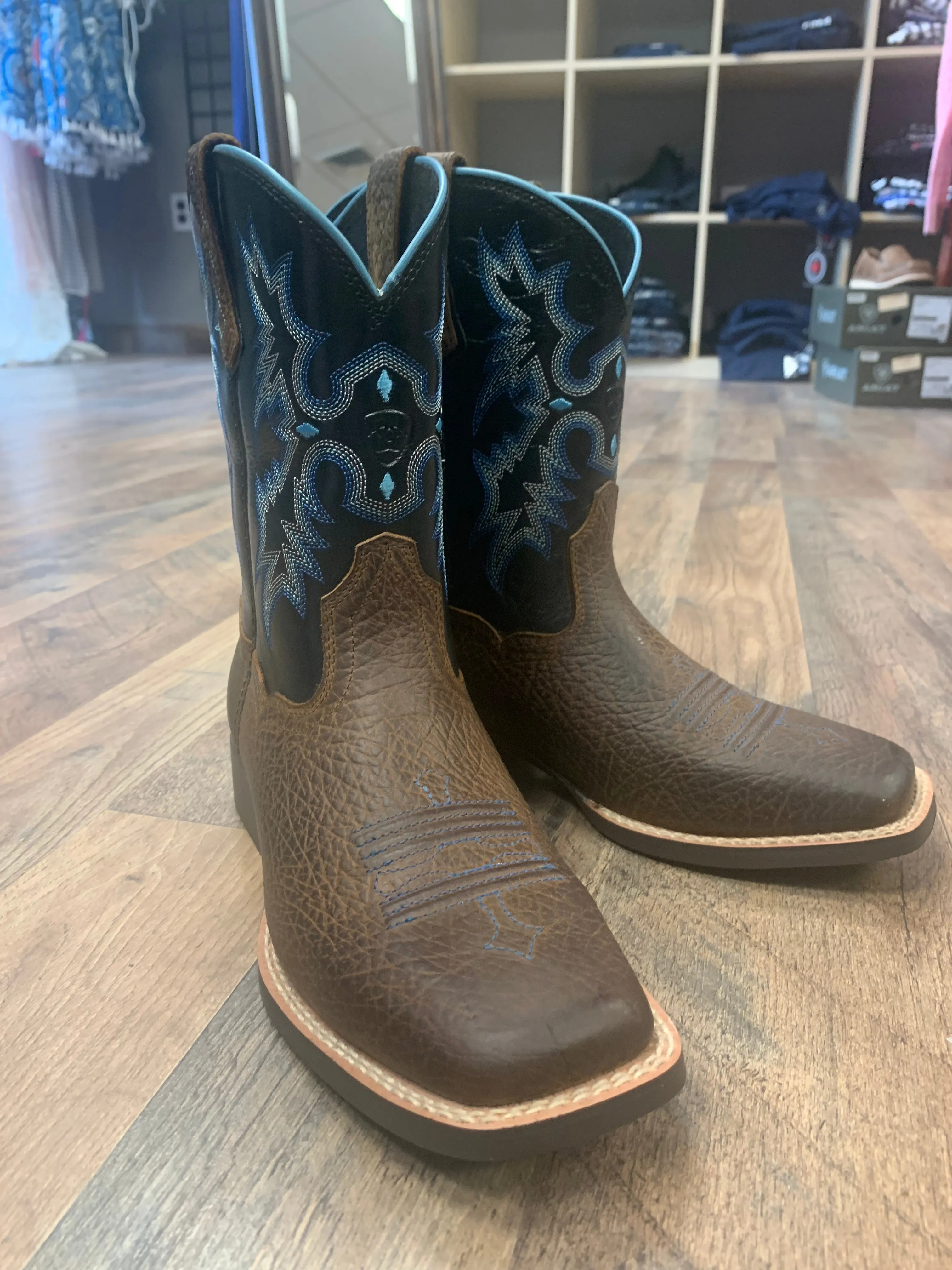 ARIAT BOYS' TOMBSTONE WESTERN BOOTS - BROAD SQUARE TOE