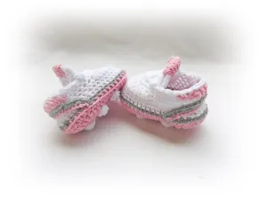 Crochet Baby Sports Football Shoes, Crochet Soccer Shoes, Baby's First Cleats, Atletic Newborn Booties (3-6 months)