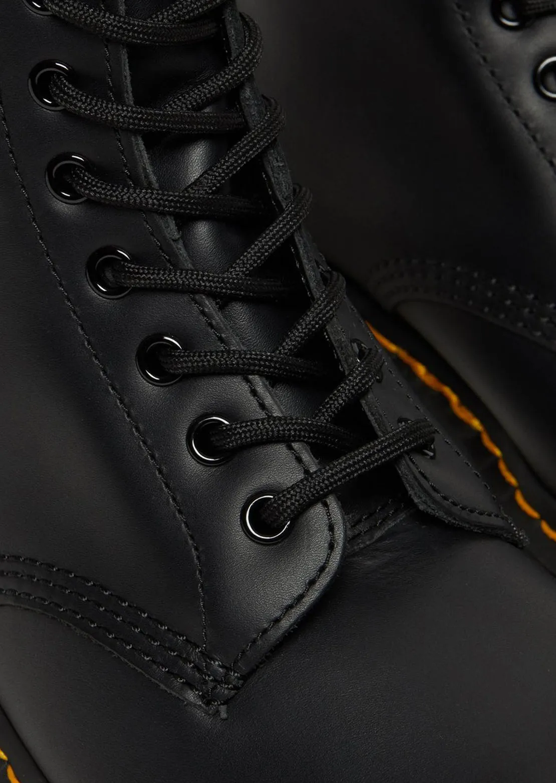 Dr.Martens Unisex 1460 Boots