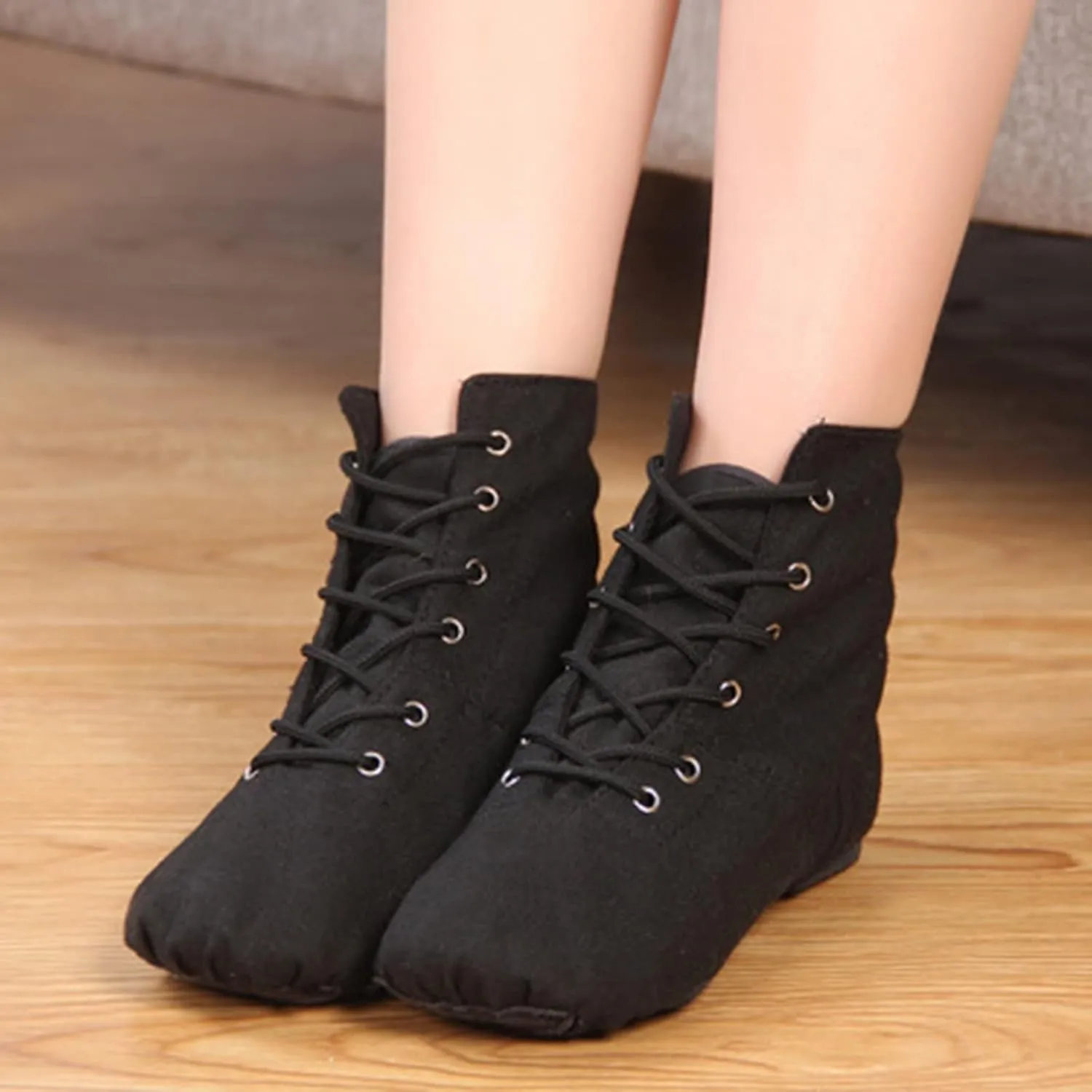 Girls' Athletic Shoes Canvas Lace-up Dance Shoes Flat Practice Jazz Dancing Boots for Girls Boys Split-Sole Dance Ballet