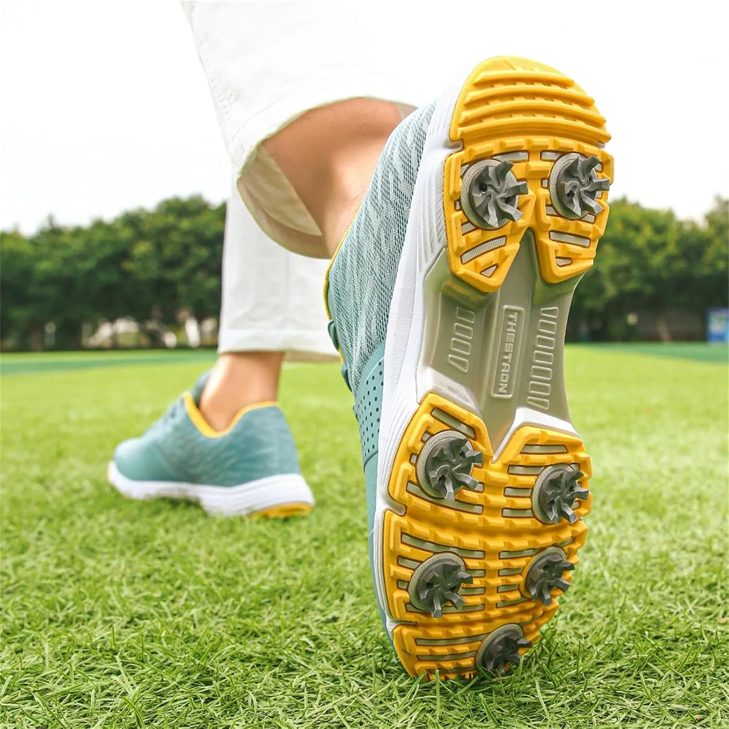 Golf Shoes for Men Professional Lightweight Golf Wears Lace-Up Spikes Golfers Sneakers Anti Slip Breathable Walking Footwears