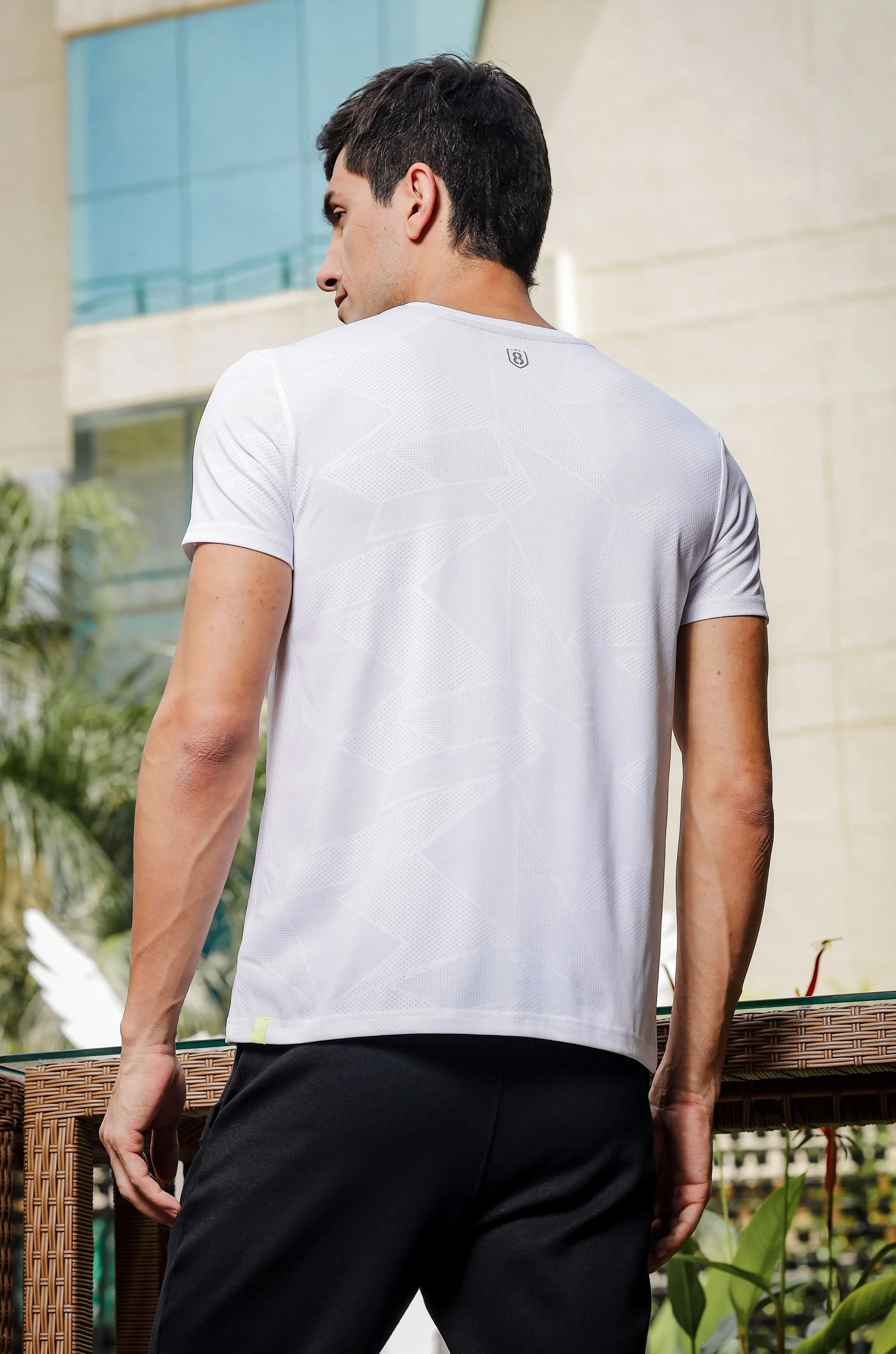 Men's Round Neck Super Smooth Self Design Wrinkle Resistant T shirt