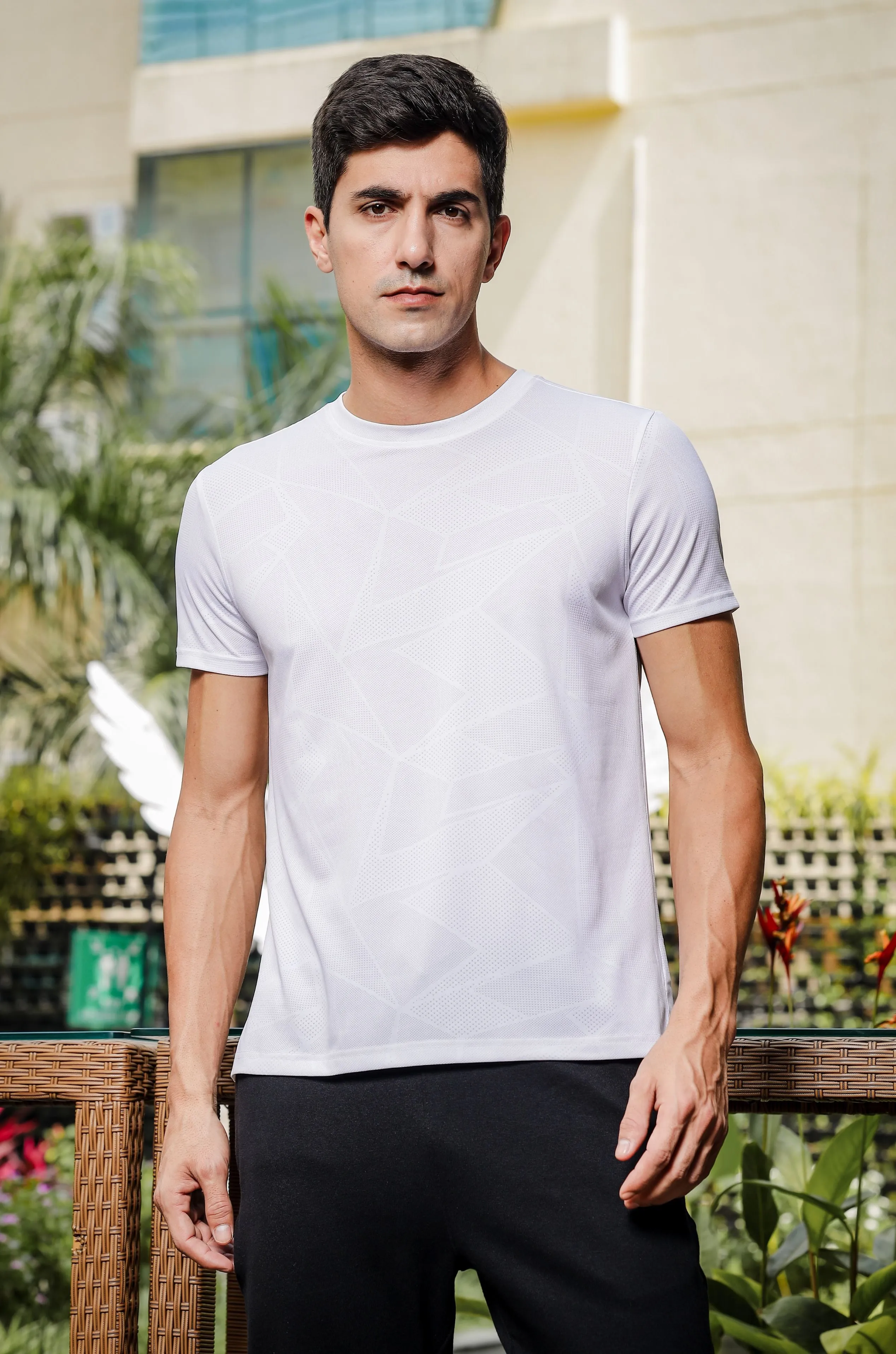 Men's Round Neck Super Smooth Self Design Wrinkle Resistant T shirt
