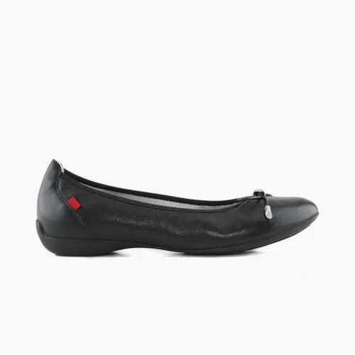 Riedel Ave Flat, Women
