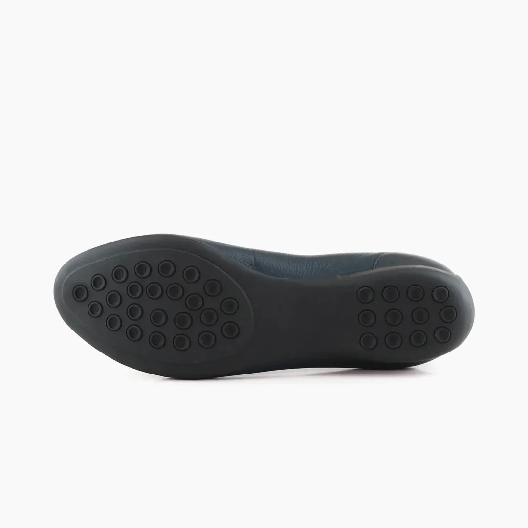 Riedel Ave Flat, Women