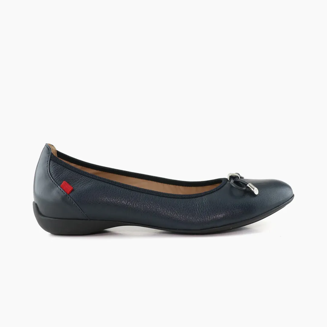 Riedel Ave Flat, Women