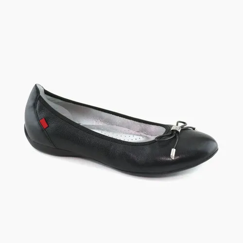 Riedel Ave Flat, Women