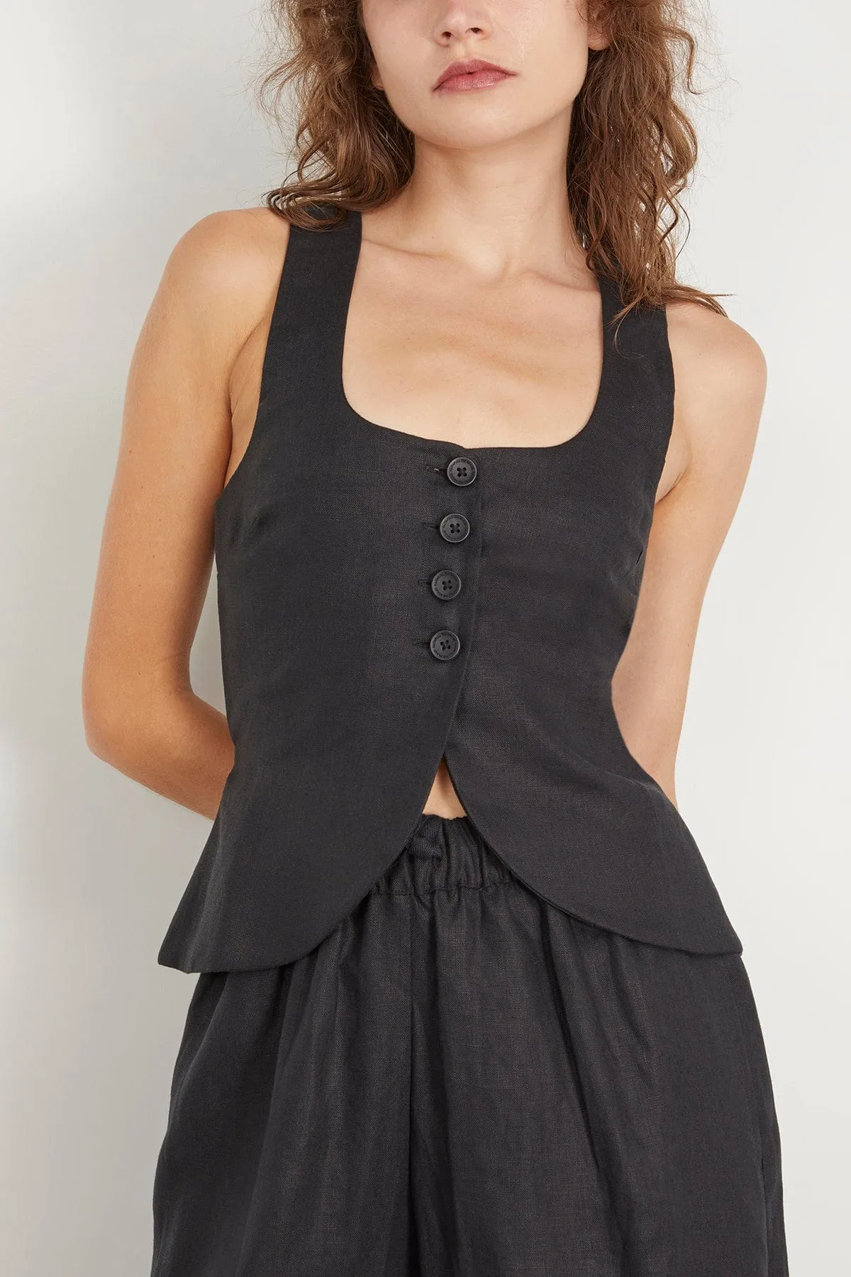 Stanze Vest in Black