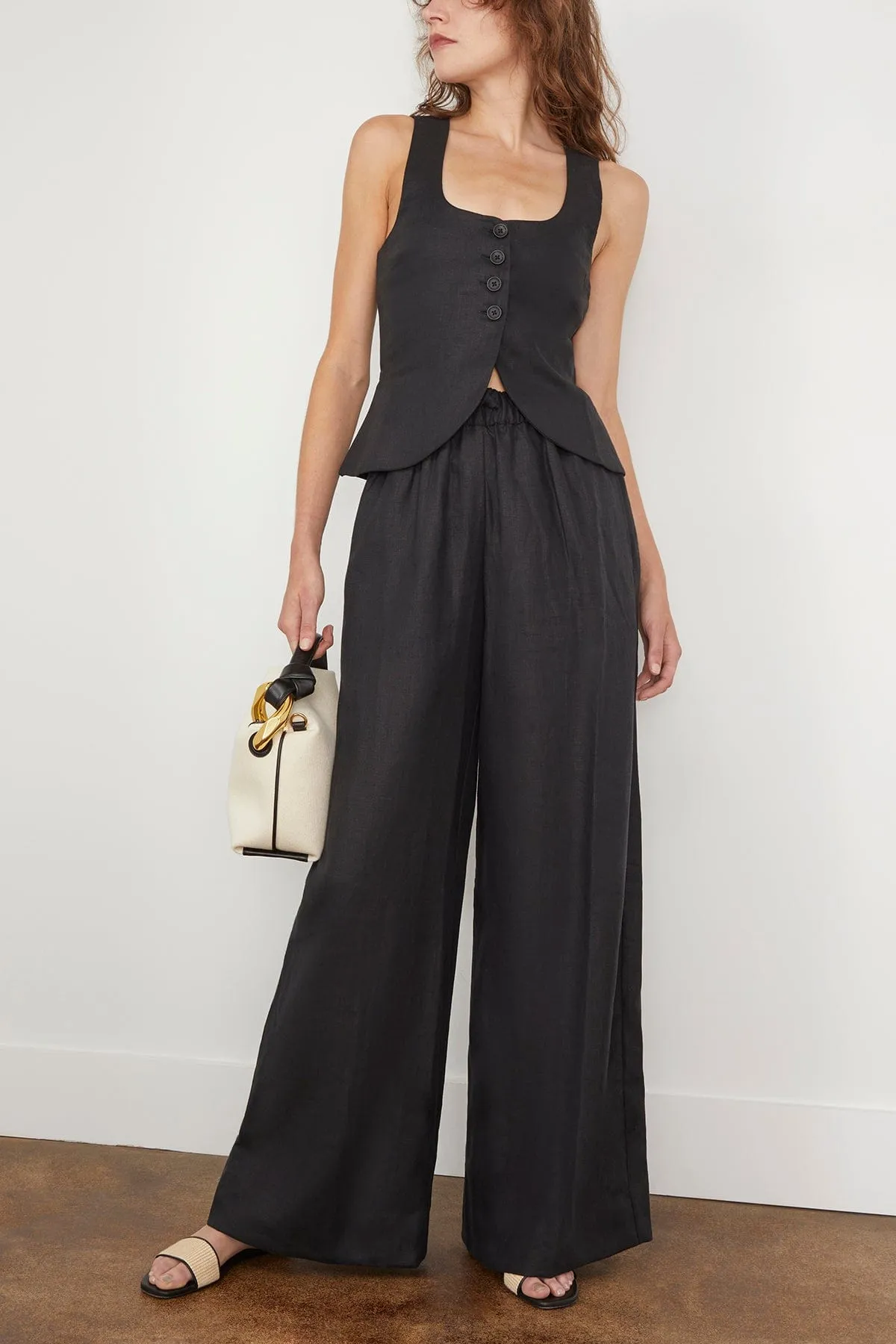 Stanze Vest in Black