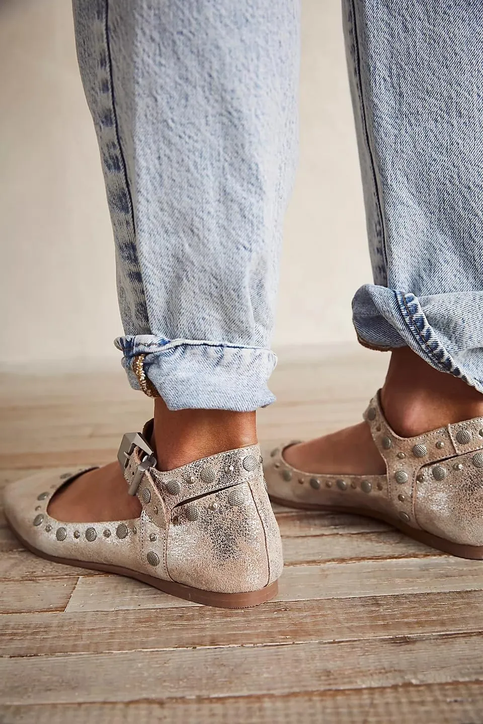 Women's Stud Mary Jane Flats Metallic Square Toe Ballet Flats Ankle Buckle Strap Comfy Ballerina Shoes